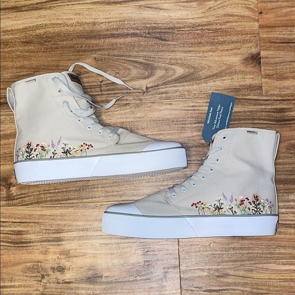 Bangs men’s 11 women’s 12.5 sneaker high  wildflower wanderer platform embroider - Picture 1 of 11